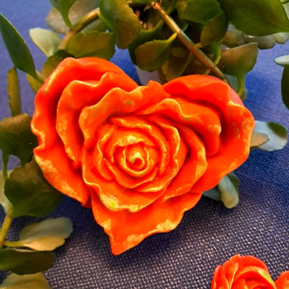 Hand Crafted, Heart throb soap gift set - Picture 2 of 8